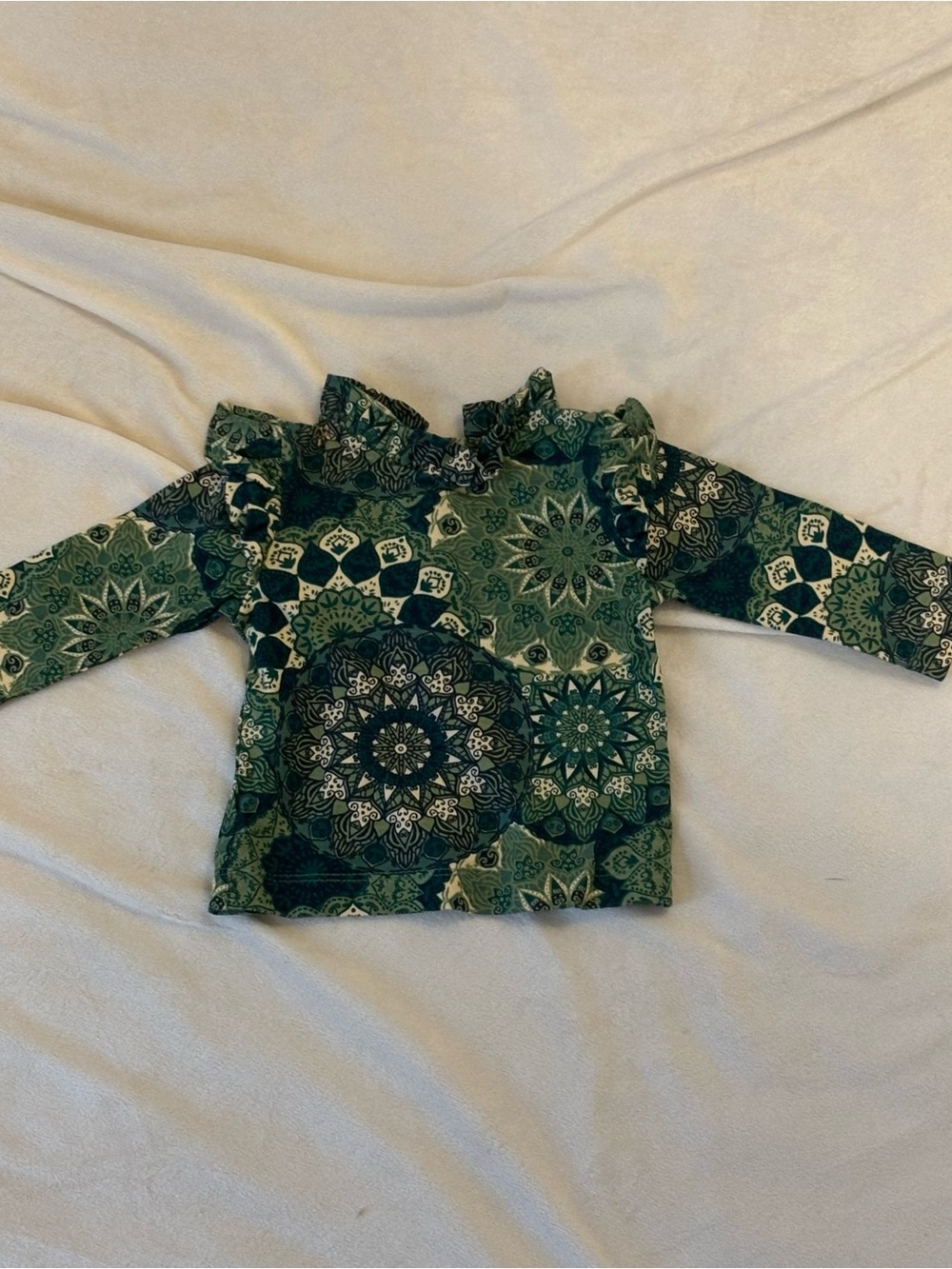 kate quinn Green Mandala Ruffle-Trim Long Sleeve Top